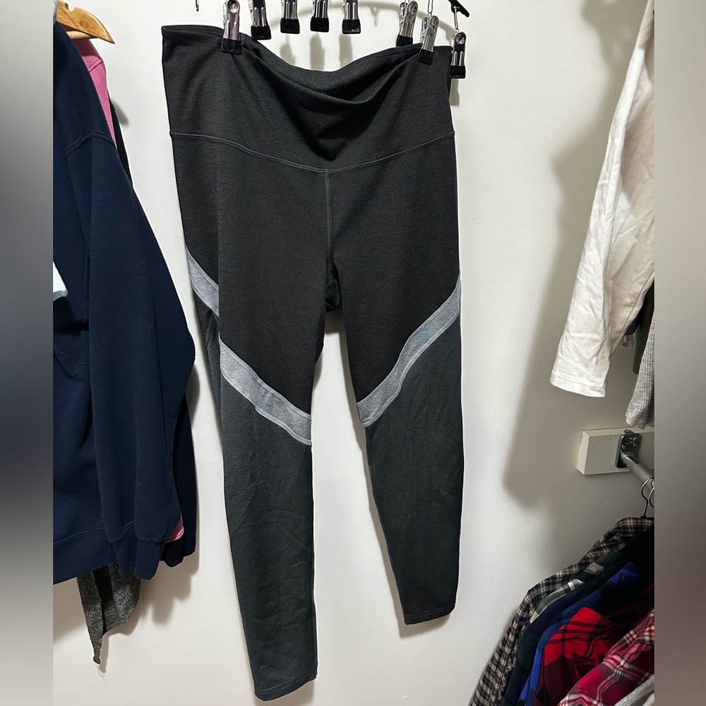 Old Navy GoDry Black and Gray Stripe Leggings